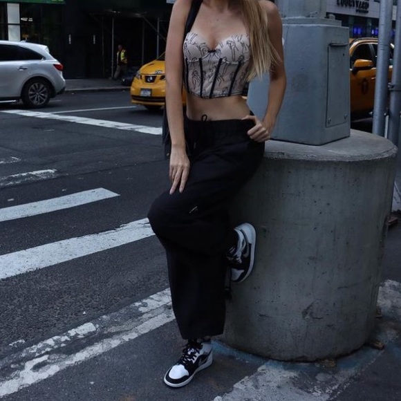 Corset top Size- 34 B or S - Picture 5 of 5